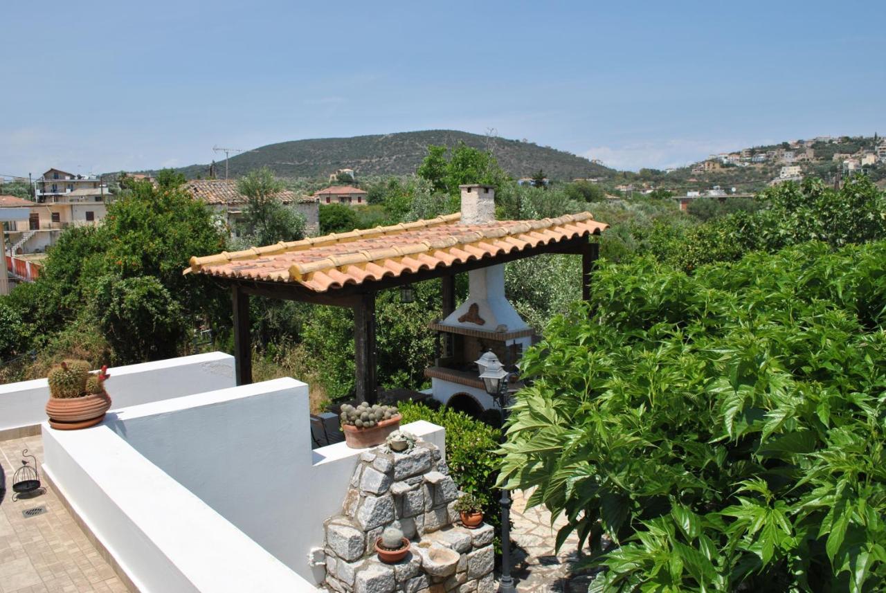 Ideal Home Near The Beach Gythio Bagian luar foto