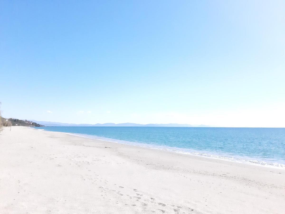 Ideal Home Near The Beach Gythio Bagian luar foto